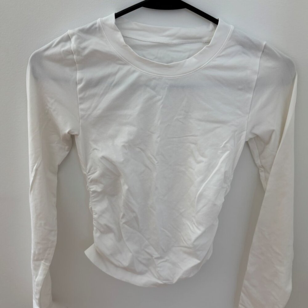 Aritzia Tna Ruched Long Sleeve T Shirt